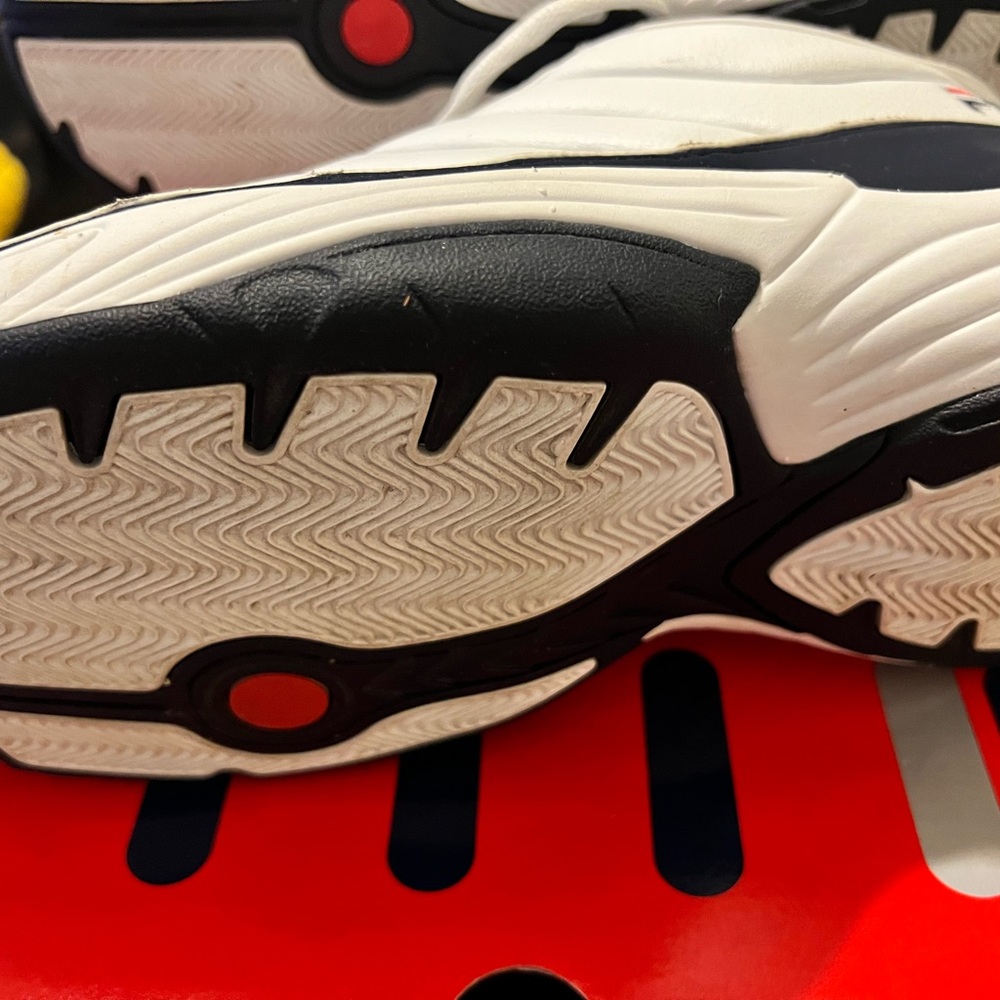 Men’s NIB Fila Breakaway Shoes -Retro - Picture 3 of 7